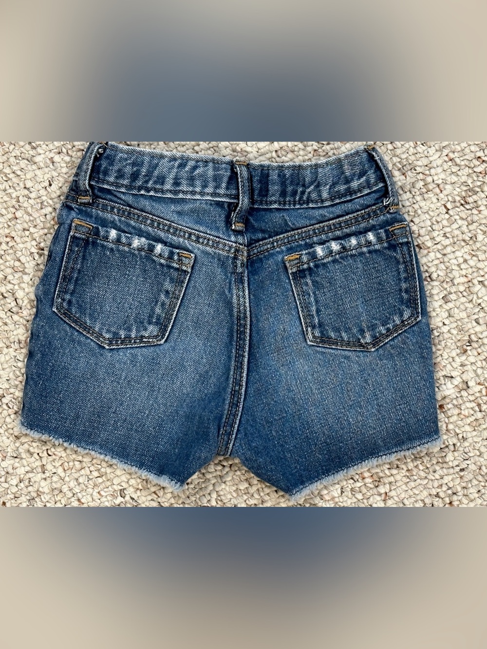 Bundle of 2 pairs of girls Jean shorts from Old Navy & Primark. Size 4T - Picture 3 of 9